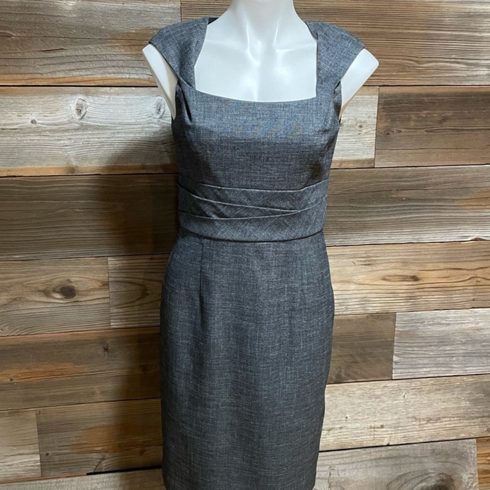 Elegant Gray Sleeveless Dress